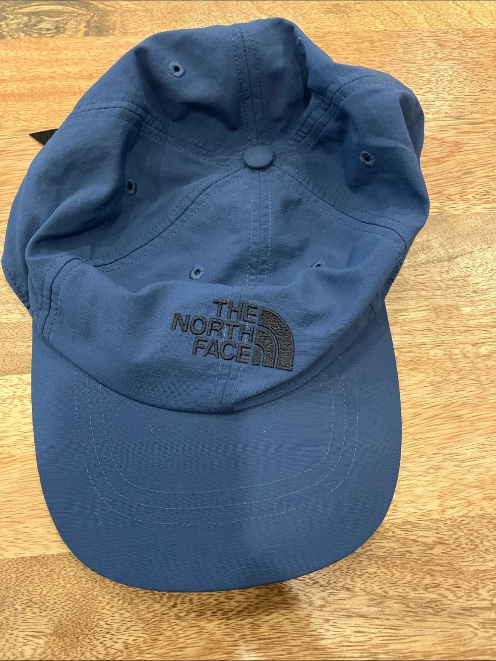 LG/XL North Face unisex Navy Blue Cap